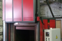 Four-0-650C-avec-porte-ouverte-automatique